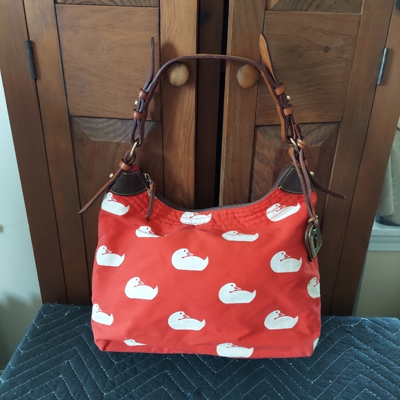 Dooney & Bourke Ducky - Picture 3 of 17